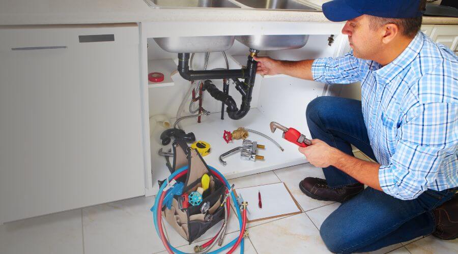 Expert burst pipe repair services in Hewitt, TX
